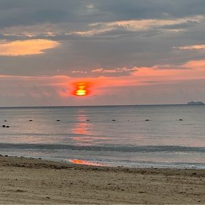 Athletic shirt sleeve shirts peach, pink and light blue gradient RBX and Danskin